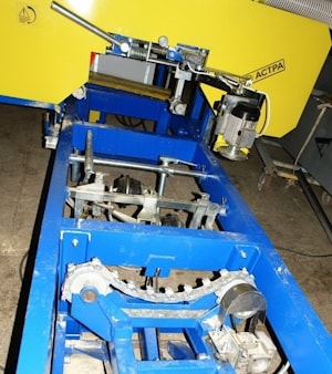 Автоматический кантователь бревна